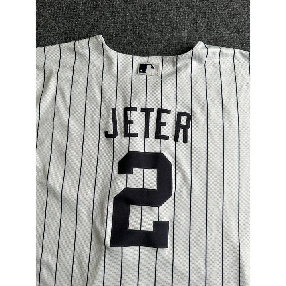 Boys Nike New York Yankees Derek Jeter #2 MLB Jersey, Size XL 18-20 Years